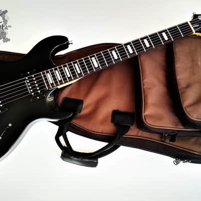 Line 6 Variax 700 w/trad Seymor Duncan electronics '2010 Black w/bag image 2