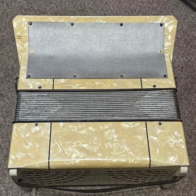 *Taking Offers* Hohner Imperial III Piano Accordion 26-Key 1930-1939 - Ivory/White image 10