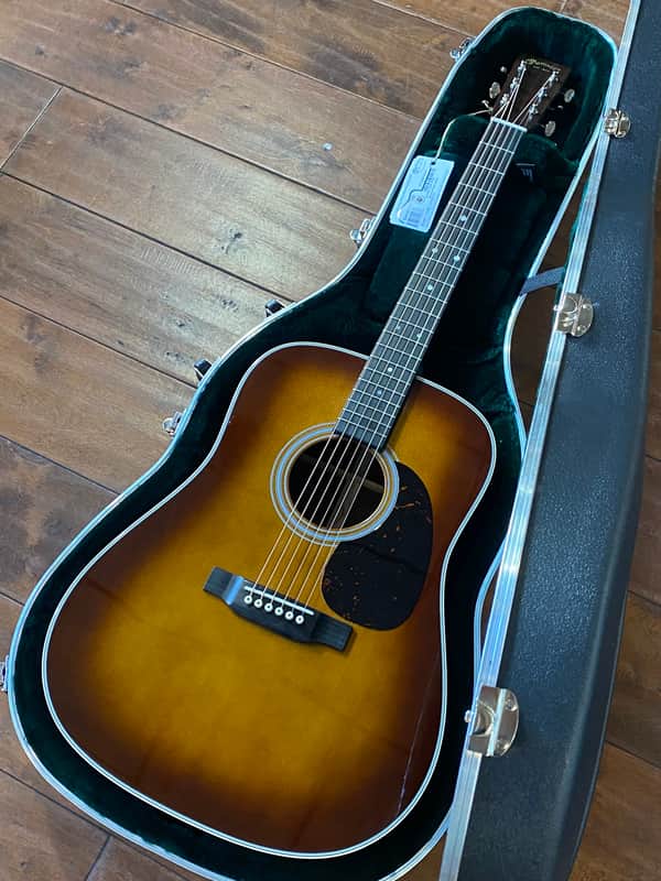 Martin Standard Series D-28  D28 Ambertone #2697926 4lbs 9.1 oz image 1