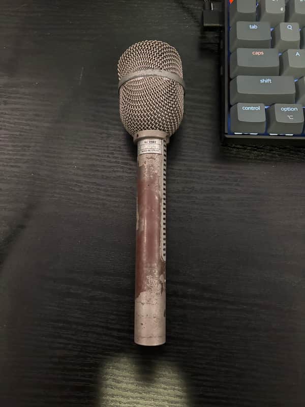 Electro-Voice RE11 Supercardioid Dynamic Microphone