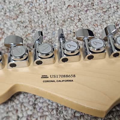 Fender American Elite Stratocaster with Maple Fretboard 2016 - 2019 - Ocean Turquoise Metallic image 8