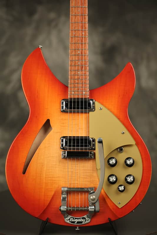 1997 Rickenbacker 330 mod w/Bigsby/Gold Guards/Vintage pickups + Autumnglo refin image 1