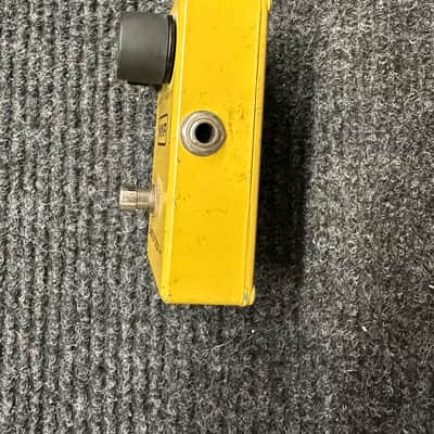 MXR MX-104 Block Distortion + 1975 - 1984 - Yellow image 2