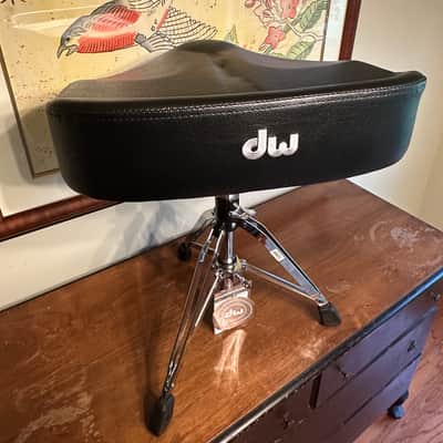 DWCP9120M 9000 Series Heavy Duty Tractor Seat Drum Throne, barely used image 2