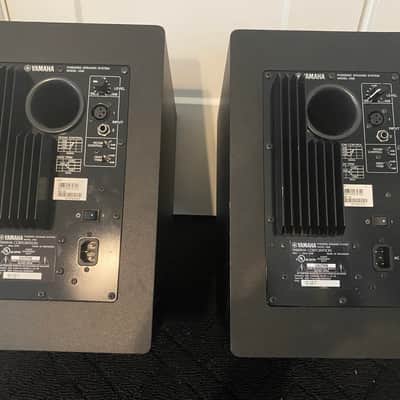 Yamaha HS8 Powered Studio Monitor (Pair) 2015 - Present - Black with stands image 2