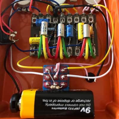 Ghost Effects Elka Dizzy Tone Clone MINT Burns Buzzaround Sola Sound Tone Bender Fuzz image 3