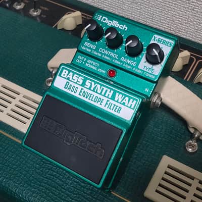 DigiTech X-Series XBW Bass Synth Wah Envelope Filter 2010s w/ Original Box Daftpunk Guitar Bass Effects Pedal image 2