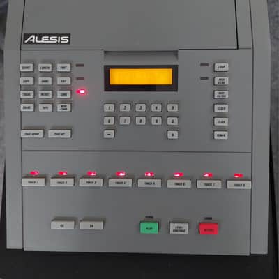 Alesis MMT-8 Multi-Track MIDI Recorder Sampler/Sequencer 1987 - 1992 - Grey