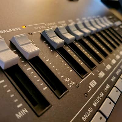 CERTIFIED!!! KORG PA3X 76 ORIENTAL INSPECTED/SERVICED AND IN AMAZING CONDITION! image 15