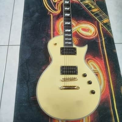 ESP LTD EC-1000T CTM 2022 - Present - Vintage Gold Satin image 2