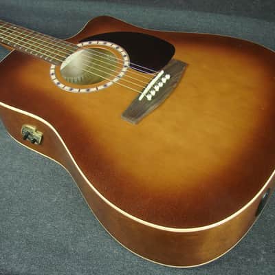 Art & Lutherie Cedar CW Solid-Top Single Cutaway Acoustic/Electric Guitar image 4