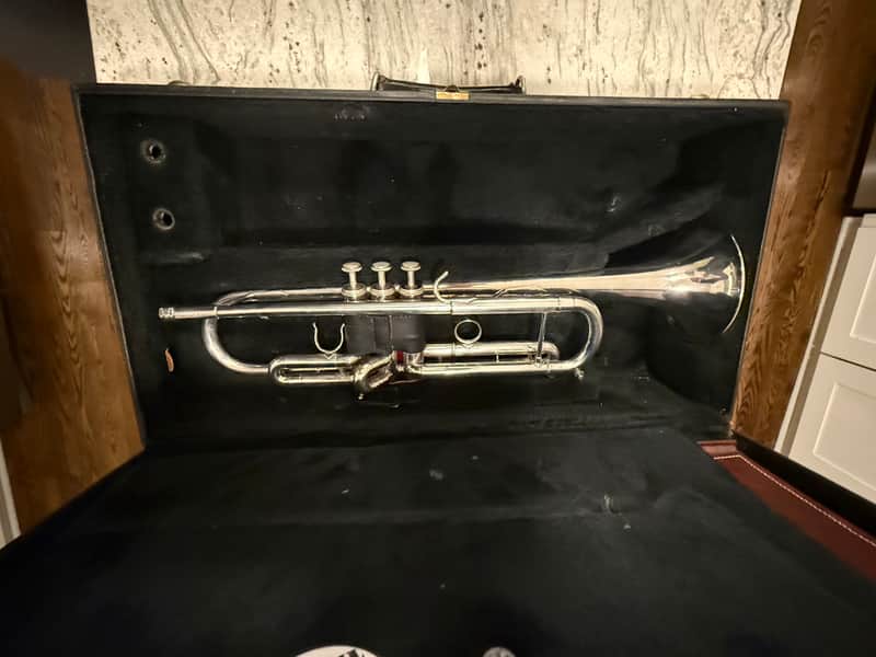 Getzen Ultima RA615 - Silver