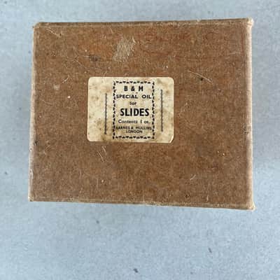 Barnes & Mullins 1 oz slide oil 1968 - Clear image 2