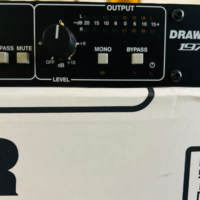 Drawmer 1976 Stereo 3-Band Saturation & Width Processor – Near Mint image 2