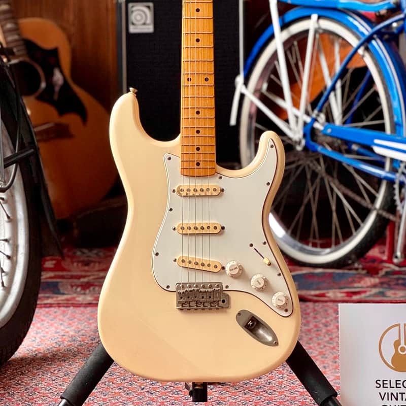 PRE-SALE: Fresher Straighter ST (4th Gen) – Vintage White, Early 1980s