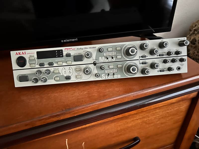 Akai Mfc 42 Mid-90s - White image 1