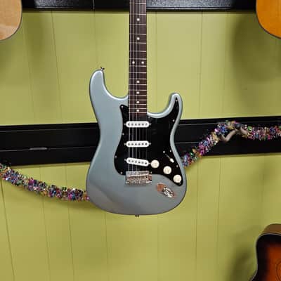Fender FSR American Vintage 62' Reissue Stratocaster 2001 - Ice Blue Metallic image 2