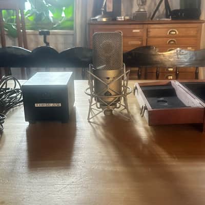 Neumann M 149 Large Diaphragm Multipattern Tube Condenser Microphone 1999 - Present - Nickel image 13