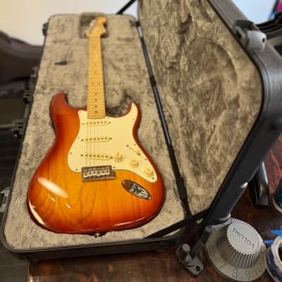 2017 Fender American Professional Stratocaster - Sienna Sunburst image 8