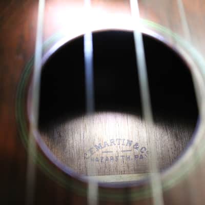 A Vintage Martin Style 2 Ukulele in it's Original Case & Like New Condition # 9 U image 13