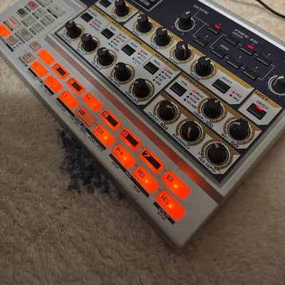 Yamaha AN200 Desktop Synthesizer 2001 - Silver image 2