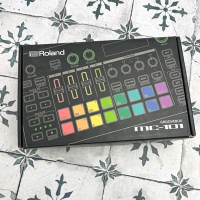 Roland MC-101 Groovebox image 7