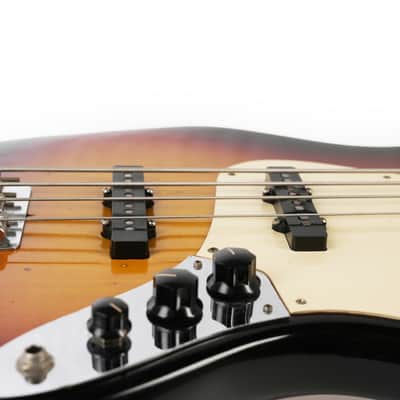 1968 – Fender Jazz Bass - Sunburst image 24