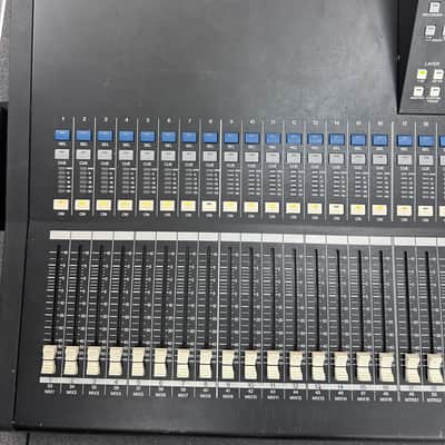 Yamaha LS9-32 32-Input Digital Mixing Console in Calzone Roadcase w/Wheels #7308 image 6