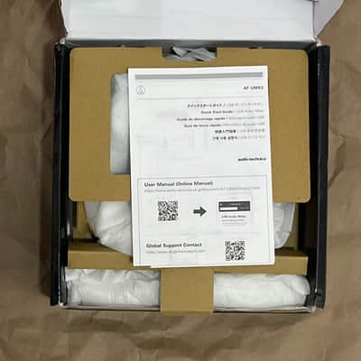 Audio Technica AT-UMX3 USB Desktop Audio Mixer - Limited Edition White image 3