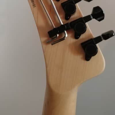 Kramer  1984 baretta reissue  2010 Banana Yellow with case image 7