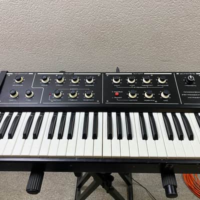 Formanta Faemi 1M Polivoks Mini Polyphonic 110/220 volts