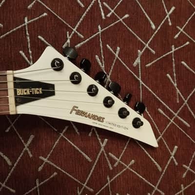 Fernandes stj-80bt BUCK TICK signature image 3