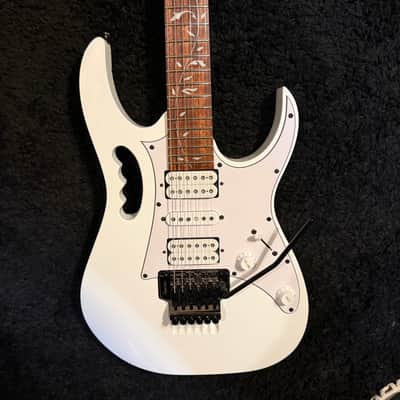 Ibanez JEMJR-WH Steve Vai Signature with Rosewood Fretboard 2015 - 2017 - White image 11