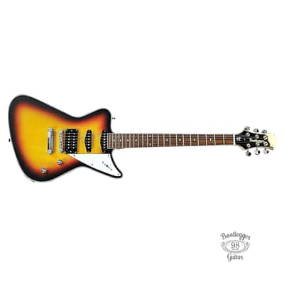 Bootlegger Guitar Hounder. Black Cherry Honey Burst Stiletto Case & Flask image 2