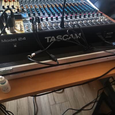 TASCAM Model 24 Multitrack Recorder / Mixer / USB Interface 2018 - Present - Black with Wood Cheeks image 2