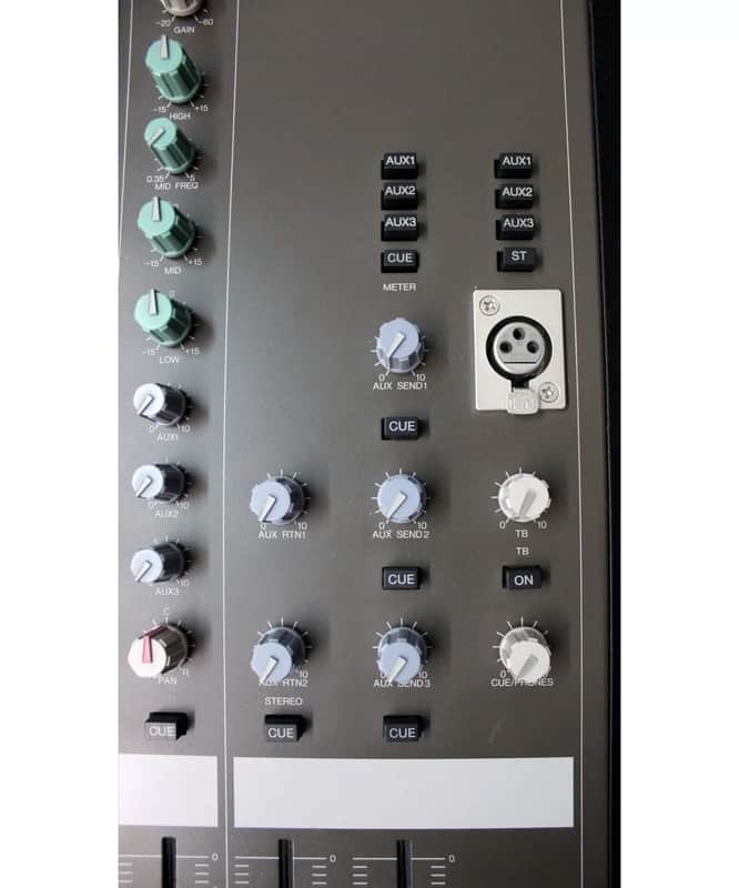 Yamaha MC802 Analog Audio Mixer | Reverb