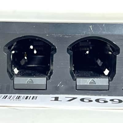 Shure AXT902 Battery Charging Module W/2 Batteries (AXT920) #17669 (One)THS image 6