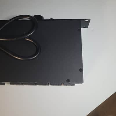 Furman M-8Lx Power Conditioner with Lights - Black image 6