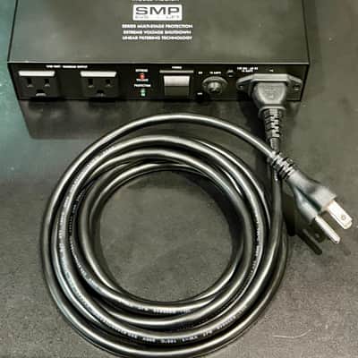 Furman AC-215a Compact Power Conditioner image 1