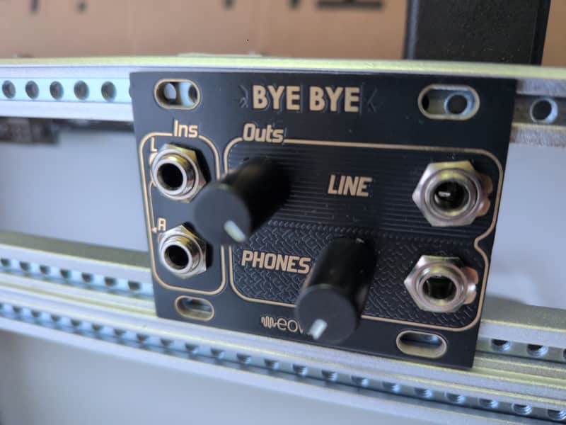 Eowave Bye Bye - 1U Version of "O" Stereo Headphones and Line-Level Output Module - Black and Gold image 1