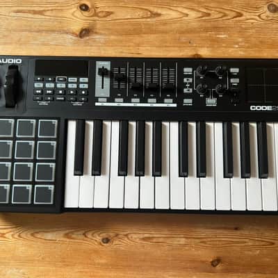 M-Audio Code 25 - black image 2