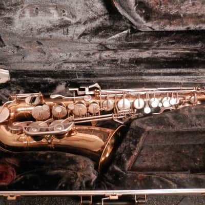 Buescher Aristocrat 200 alto saxophone with case AS IS For parts/project image 1