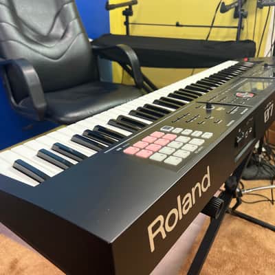 Roland FA-07 76-Key Music Workstation 2014 - Present - Black image 7