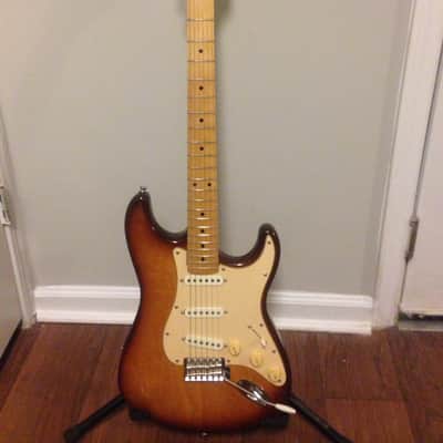 USA Custom Stratocaster 2009 Honey Burst image 3