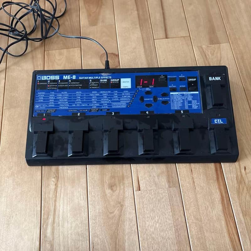 Boss ME-8