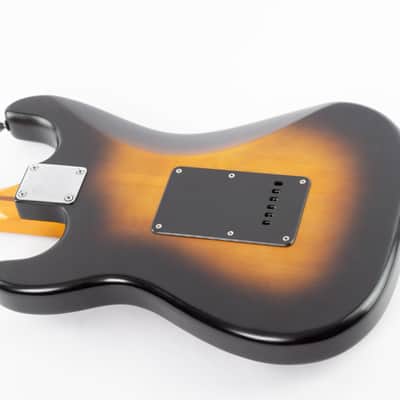 Squier 40th Anniversary Vintage Edition Stratocaster 2022 Satin Wide 2-Colour Sunburst image 18
