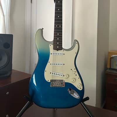 1983 Fender "Dan Smith" Stratocaster with Rosewood Fretboard - Blue Stratoburst image 6