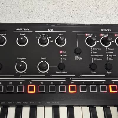 Roland JD-Xi 37-Key Analog/Digital Crossover Synthesizer 2015 - Present - Black image 6