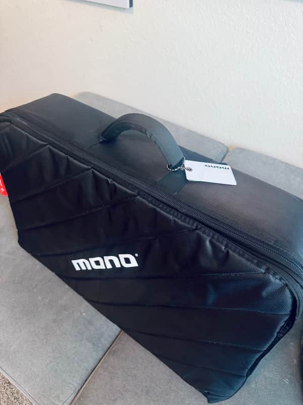 Mono M80-TOUR-V2-BLK Tour 2.0 Pedalboard and Accessory Case