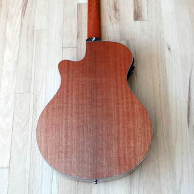 Yamaha NTX700 Nylon String Classical Guitar w/ Preamp & Pickup Near Mint w/ Case image 3